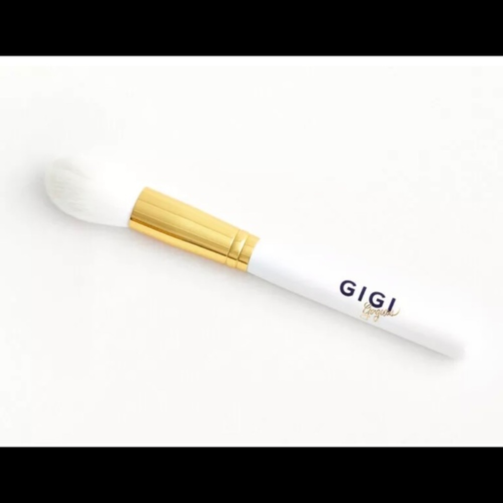 Gigi Gorgeous The Gorgeous Contour Brush